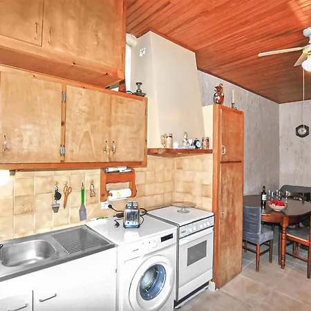 2 Bedroom In Holiday home Port Vendres